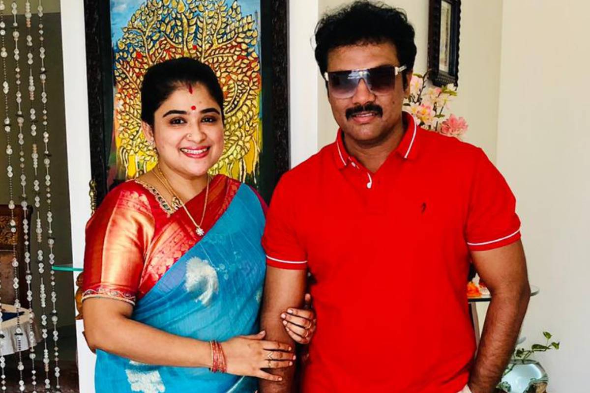 தன் மகள் பிறந்தநாளை கோலாகலமாக கொண்டாடிய மூன்று முடிச்சு சீரியல் நடிகை ப்ரீத்தா... வீடியோவுடன் இதோ | Sanjiv Preetha Celebrates Their Daughter Bday