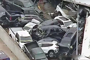 சீனாவில் ஒன்றுடன் ஒன்று மோதி விபத்துக்குள்ளான 100 வாகனங்கள்!