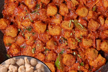 பார்த்தாலே நாவூறும் Soya Roast! இப்படி செய்தால் ஒரு பருக்கை சாதம் கூட மிஞ்சாது