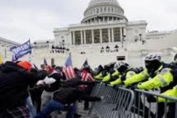 தீவிரவாதிகள் அமெரிக்காவில் தாக்குதல் நடத்தலாம்: உளவுத்துறை அதிர்ச்சி தகவல்