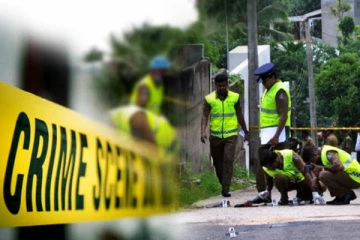 கொள்ளையர் அட்டூழியம்: வயோதிபப் பெண் வெட்டி கொலை - கணவர் படுகாயம்