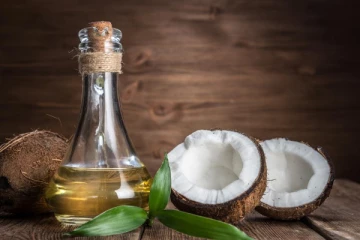 உச்சி முதல் பாதம் வரை உதவும் தேங்காய் எண்ணெய்யின் நன்மைகள்!