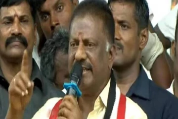 யார் அதிகாரம் கொடுத்தது? பழனிசாமி பச்சை துரோகி : ஓபிஎஸ் பரபரப்பு பேச்சு