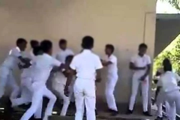 பாடசாலை மாணவர்களை மின்சாரம் பாய்ச்சி மிரட்டிய பொலிஸார்! கொழும்பு நீதிமன்றம் பிறப்பித்த உத்தரவு