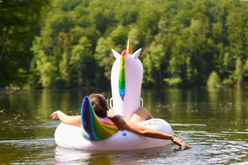 சுவிஸ் நதியொன்றில் குளிக்க அதிகாரிகள் விடுத்துள்ள எச்சரிக்கை