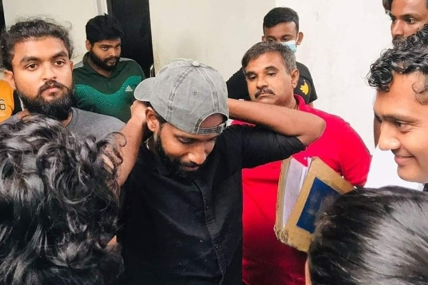 கோட்ட கோ கம  முன்னணி செயற்பாட்டாளர் ரெட்டா : பிணையில் செல்ல அனுமதி | Gota Go Gama Battlefield Arrested