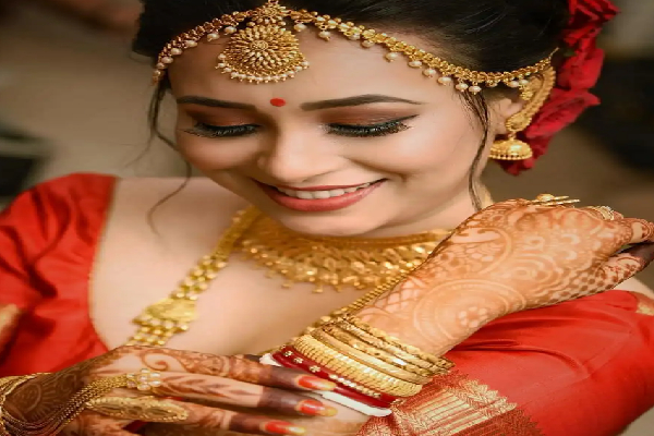 நகைப்பிரியர்களுக்கு மகிழ்ச்சியான தகவல்; வாங்க சரியான நேரம்! | Happy News For Jewelers Perfect Time To Buy