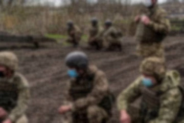 உக்ரைன் பெண்களிடம் தகாத முறையில் நடந்துகொண்ட ரஷ்ய வீரர்கள்