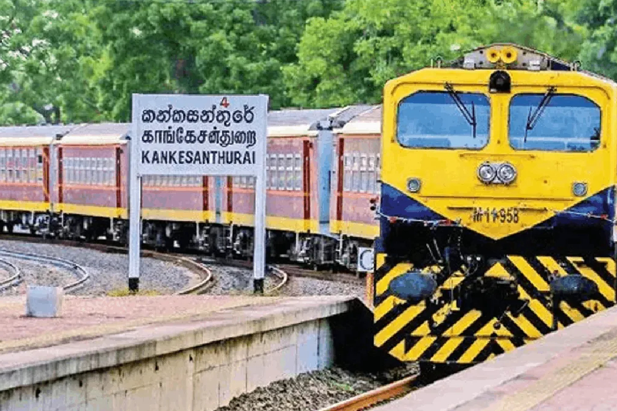 நடுவழியில் நின்ற யாழ். நோக்கிப் பயணித்த தொடருந்து - மக்கள் அவதி | Technical Fault Jaffna Kks To Colombo Train Delays