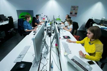 600 ஊழியர்களை பணி நீக்கம் செய்யும் பிரபல பாடல் இசை தளம்!