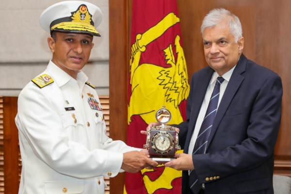 ஜனாதிபதியை சந்தித்த பாகிஸ்தான் கடற்படைப் பிரதானி | Pakistan Navy Chief Meets President
