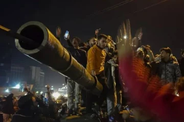 சிரியாவுக்கான அனைத்து பயணங்களையும் தவிர்க்கவும், வெளியேறவும் கனேடியர்களுக்கு அறிவுறுத்தல்