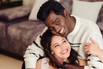 கர்ப்பிணி மனைவியுடன் நெருக்கமாக அட்லீ! தெறிக்கவிடும் புகைப்படம் இதோ