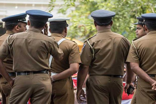 உறவினர்களுக்கிடையில் மோதல்: பாடசாலை மாணவன் படுகொலை | Clash Relatives School Student Hacked Death Knife