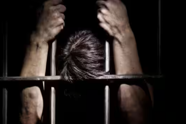 இந்திய வம்சாவளி மருத்துவருக்கு அமெரிக்க நீதிமன்றம் அதிரடி | Indian Origin Doctor Jailed 14 Years
