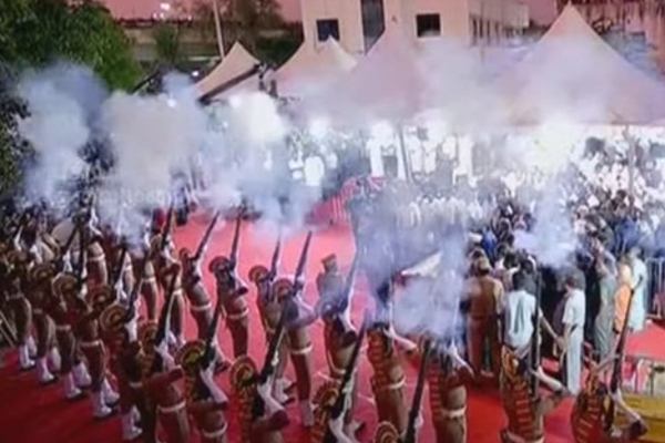 விடைபெற்றார் விஜயகாந்த்.. முழு அரசு மரியாதையுடன் உடல் அடக்கம் | Actor Vijayakanth Buried With State Honours