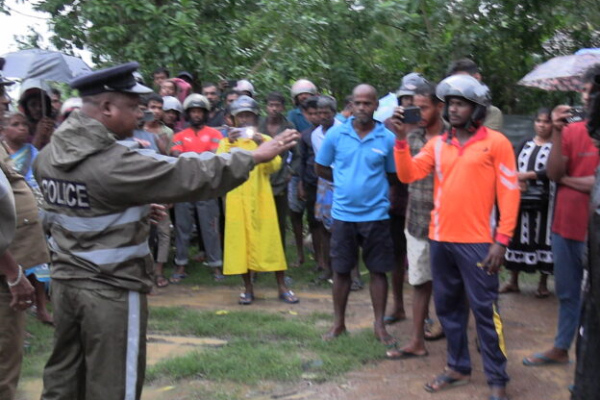 தமிழர் பகுதியில் நடந்த பெயர்ப்பலகை விவகாரம்.. 56 பேருக்கு எதிராக வழக்கு | Case Filed Against 56 People In Batticaloa