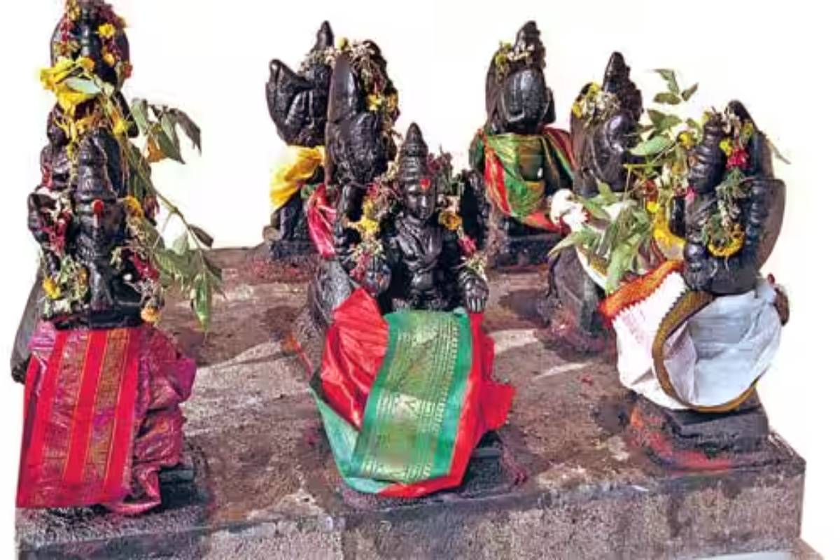 கோவிலில் நவக்கிரகங்களை வழிபடுகிறீர்களா? இந்த தவறுகள் செய்யாதீங்க | Mistakes Made While Worshipping The Navagrahas கோவிலில் நவக்கிரகங்களை வழிபடுகிறீர்களா? இந்த தவறுகள் செய்யாதீங்க | Mistakes Made While Worshipping The Navagrahas