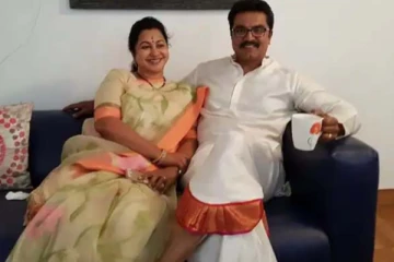 நடிகை ராதிகா வீட்டில் அரங்கேறிய கொண்டாட்டம்! ஜோடியின் வைரல் புகைப்படம்