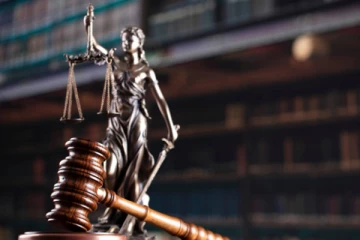 பாலியல் இலஞ்சம் கோரிய அதிகாரி ; 20 வருட கடூழிய சிறைத்தண்டனை விதித்த நீதிமன்றம்