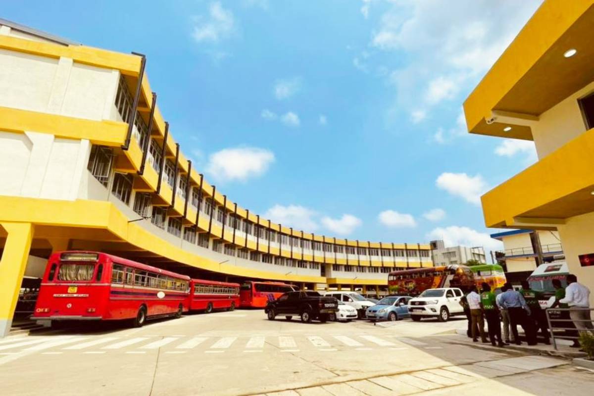 புறக்கோட்டை மத்திய பேருந்து நிலைய சொத்துக்களை சேதப்படுத்தினால் கடும் சட்ட நடவடிக்கை! | Action Against Those Who Damage At Bus Station