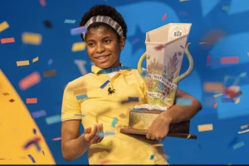அமெரிக்க 'ஸ்பெல்லிங் பீ' போட்டியில் சாதனை படைத்த ஆப்ரிக்க சிறுமி