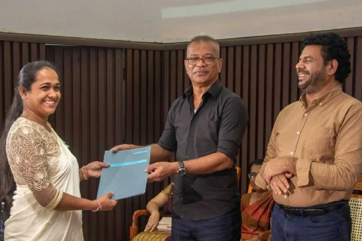 රාජ්‍ය සේවකයන්ට ස්ථිර පත්වීම් - තාක්ෂණික නිලධාරීන් , ලිපිකරු ඇතුළු තනතුරු රැසක් සඳහා | Agriculture Department Employees Get Permanent Job