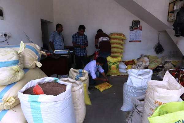 நுகர்வோர் அதிகார சபையினால் சுற்றிவளைப்பு: ஐவருக்கு வழக்கு தாக்கல் (Photos) | Siege By Consumer Authority Case Against Five
