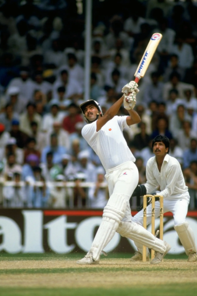 ஒரே ஓவரில் 6 சிக்ஸர்கள் அடித்த வீரர்கள் - யுவராஜ் சிங் முதல் அப்பாஸ் அப்ரிடி வரை | List Of Batsmans Hit 6 Sixes In An Over ஒரே ஓவரில் 6 சிக்ஸர்கள் அடித்த வீரர்கள் - யுவராஜ் சிங் முதல் அப்பாஸ் அப்ரிடி வரை | List Of Batsmans Hit 6 Sixes In An Over