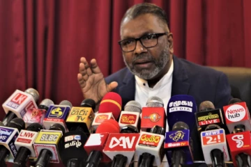 தமிழ்த் தேசிய அரசியல் தலைமைஅத்திவாரம் ஆட்டம் கண்டுள்ளது!