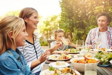 இந்த உணவுகளை மறந்தும் கூட மீண்டும் சுட வைத்து சாப்பிடாதீர்கள்! மீறினால் ஏற்படும் விளைவுகள் இவை தான்