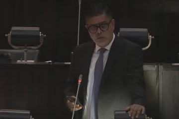 “වකුගඩුවක් නරක් වූ අවුරුදු 3ක දරුවාට සිදු වූ දේ ගැන අවුරුදු 3ක් තිස්සේ වාර්තාවක් නෑ” – මුජිබර් රහුමාන් පාර්ලිමේන්තුවේදී ප්‍රශ්න කරයි