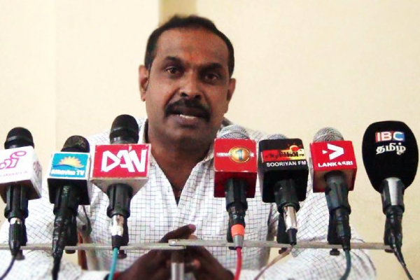 நாயிலும் கேவலமாக சொந்த மண்ணில் நடத்தப்படும் தோட்ட தொழிலாளர்கள் - ஆர்.ராஜாராம் ஆவேசம் - ஐபிசி தமிழ்