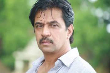 திருமணமான 2 வருடத்தில் இறந்த மருமகன்... அரிய புகைப்படத்துடன் நடிகர் அர்ஜுன் பதிவிட்ட வலியான வரிகள்
