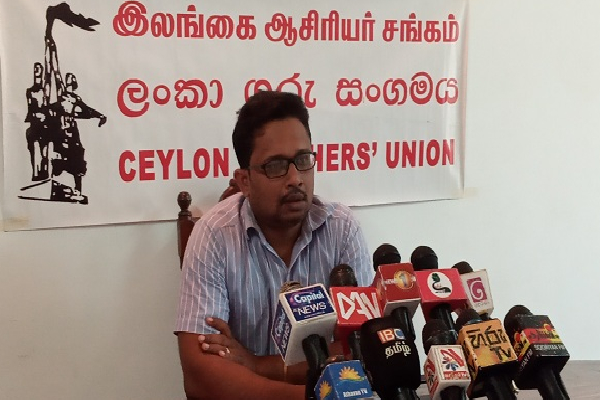 மாணவர்களை தவறாக வழிநடத்தும் அதிபர் தொடர்பில் விசாரணை கோரும் இலங்கை ஆசிரியர் சங்கத்தின் உப தலைவர் | Inquiry Against The Principal Jaffna