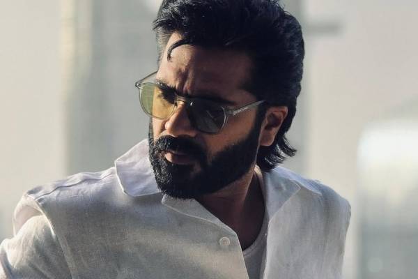 அரசியல் தலைவரிடம் பொது இடத்தில் பளார் வாங்கிய சிம்பு!! என்ன நடந்தது? | Kalaignar Karunanidhi Once Slapped Simbu In Event