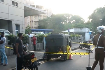 தென்னிலங்கையில் அதிகாலையில் பரபரப்பு ; முச்சக்கரவண்டிக்குள் மீட்கப்பட்ட சடலம்