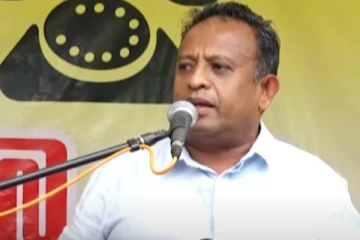 පොදුජන පෙරමුණේ පාර්ලිමේන්තු මන්ත්‍රී, සමගි ජන බලවේගයේ මැතිවරණ වේදිකාවට එයි..! (VIDEO)