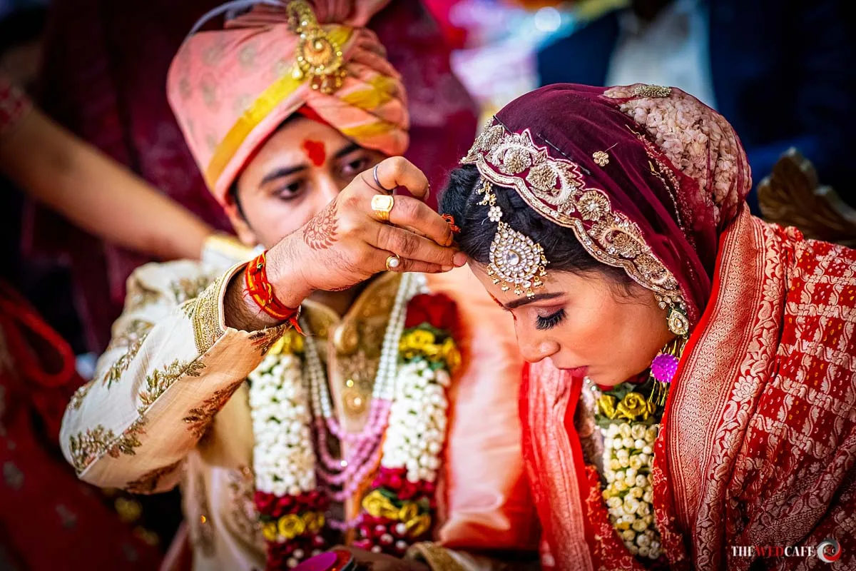 ஜாதகத்தில் செவ்வாய் தோஷம் நாக தோஷம் இருந்தால் திருமணம் நடக்காதா? | Does Sevvai Naga Dosha Delay Marriages