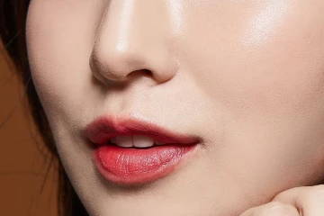 மூக்கிற்கும் உதட்டிற்கும் இடையில் உள்ள பகுதி பெயர் தெரியுமா? அதை யோசனை செஞ்சுருக்கீங்களா!