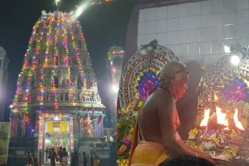கொக்கட்டிச்சோலை ஸ்ரீ தான்தோன்றீஸ்வரர் ஆலயத்தின் 09 ஆம் நாள் திருவிழா! (படங்கள்)