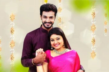 ரோஜா சீரியல் படப்பிடிப்பில் பிறந்தநாள் கொண்டாட்டம், யாருக்கு தெரியுமா?