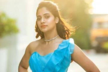 பிக்பாஸ் புகழ் லாஸ்லியாவா இது, அவரது லேட்டஸ்ட் க்ளிக்- யாடன் எடுத்துள்ளார் பாருங்க