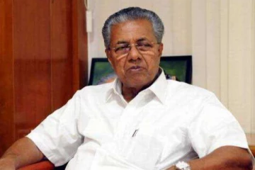 வெற்றி கொண்டாட்டத்திற்கு நேரம் இல்லை!கோவிட் தொற்றுக்கு எதிராக போர் தொடரும் - கேரள முதல்வர்