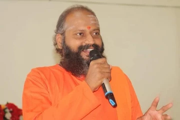 கோட்டாபய, மகிந்த குற்றவியல் நீதிமன்றில்! முன்னணியின் போக்கு தவறு: வேலன் சுவாமிகள் சுட்டிக்காட்டு