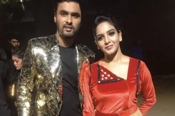 காதல் வலையில் சிக்கிய நடிகை பாவ்னி! குஷியில் ஆட்டம் போட்ட பிக்பாஸ் அமீர்..