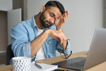 நீங்கள் வேலை பார்க்கும் இடம் உங்களுக்கானது இல்லை என உணர்த்தும் அறிகுறிகள் இதுதான்!