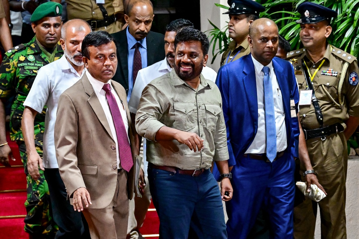 தேடிதேடி வேட்டையாடும் ஜனாதிபதி அனுர அரசாங்கம்; கிலியில் முன்னாள் ஆட்சியாளர்கள்! | Former Rulers Are In State Panic Npp Investigation