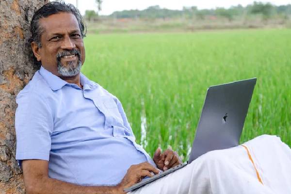 வாட்ஸ்அப்பிற்கு போட்டியாக வந்த அரட்டை செயலி திடீரென பிரபலம்.., பின்னால் இருக்கும் தமிழ்நாட்டுக்காரர் | A Chat App Tamil Nadu Native Is Behind It