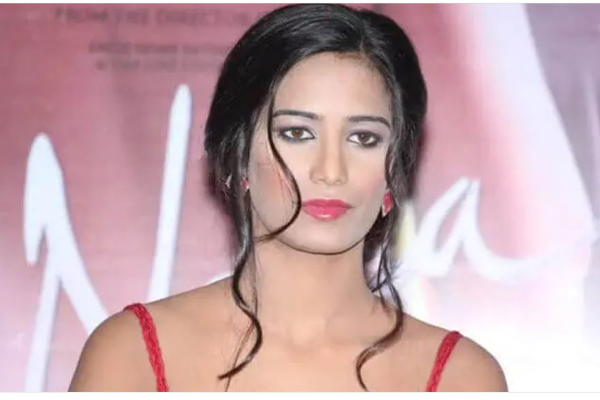 “ஒரு அறைக்குள் பூட்டி வைத்து நாயை அடிப்பது போல என்னை அடித்தார்” - பிரபல நடிகை பரபரப்பு குற்றச்சாட்டு - தமிழ்நாடு